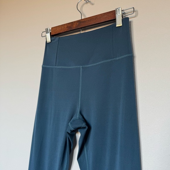 Girlfriend Collective Teal Leggings - Picture 4 of 6